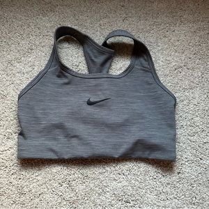 Nike Dri-FIT Swoosh Women's Medium-Support Sports Bra